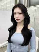 エヌアイ オモテサンドウ(ni omotesando)&nbsp;寒色グレージュカラー/韓国レイヤーカット/暗髪ヘア上野