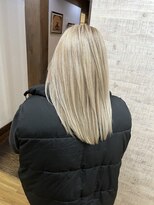 ララ(LALA) ホワイトベージュカラー