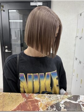 ソメルン 秋葉原 切りっぱなしボブグレージュミルクティーブラウンタッセルボブ