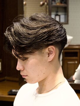 ザバーバー 渋谷(THE BARBER) 短髪フェード+フェザーパーマ