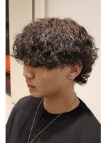リスター(ReStar)&nbsp;心斎橋ツイストスパイラルパーマ波巻きパーマフェザーマッシュ
