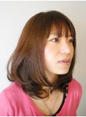 ふんわりミディアムスタイル