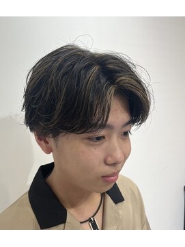 シャイン 大宮(SHINE) メンズカット/パーマ/ヘッドスパ/ブリーチ/眉毛/韓国/大宮/Men's