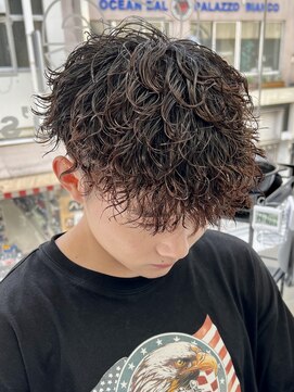 ジーニー 本厚木(Genie) ツイストスパイラル/波巻き/ハイライト/マッシュパーマ/ウルフ