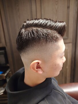 バレス 田町(BALES) [スキンフェード/ツイストスパイラル/田町]