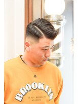 バーバーショップ ダリー(BARBERSHOP DALIE) スキンフェードサイドパートビジネススタイル