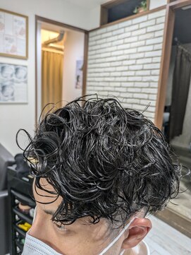 アーヌ エヌン(Anu Nn) メンズオシャレビジネスパーマ