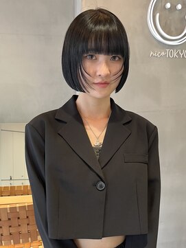 レジーロ (Regilo) ミニボブ／顔まわりレイヤー／ぱっつん前髪