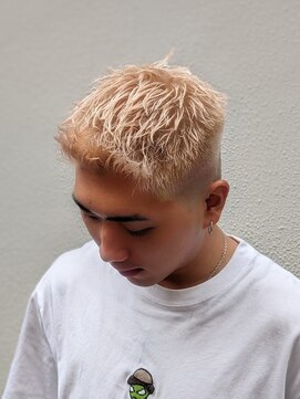 髪遊戯倶楽部 ブリーチカラー