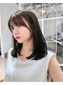 薄め前髪顔まわりレイヤーシースルーぱっつん前髪おくれ毛