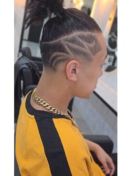 ラピス 名古屋駅前店(Lapis) ラインアート/スキンフェード