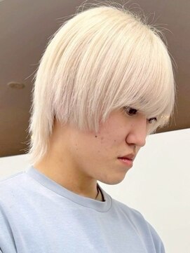 ウィコ 新宿(WICO) ホワイトブロンド[新宿駅/韓国マッシュ/スペインカール]