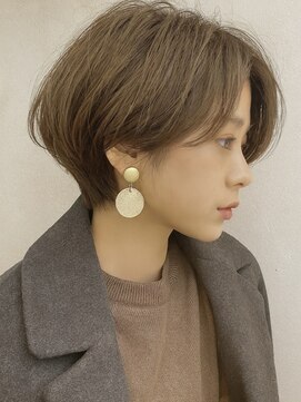 ウィールールピヴォクロス(WE RULE pivot cross) 白髪ぼかし対応大人可愛いショートボブ