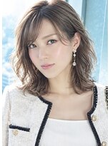 レガリタ(Regarita)&nbsp;#30代#レイヤーカット#くびれミディアム#ベージュカラー