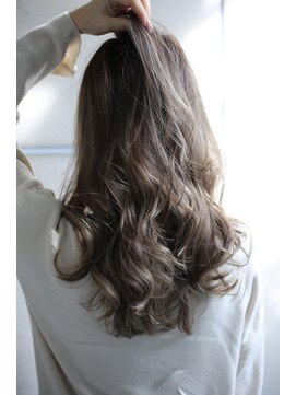 マイティ バイ エイチ(mighty by H) 【mighty】バレイヤージュ×イルミナカラー×ヘルシーレイヤー