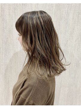 アルーシェ 心斎橋(Alushe) デザインカラー☆エアタッチハイライト【心斎橋 学割U24】