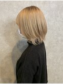 ホワイトベージュ