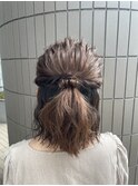 ハーフアップスタイル
