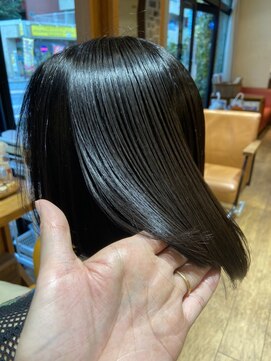 オッジ 六本松店(oggi) ショートボブ+酸熱トリートメント