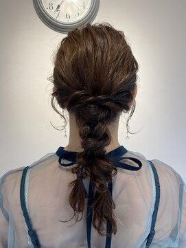 テトラ バイ ネオリーブ 横浜西口店(tetra by neolive) ＊個性派編みおろしアレンジ＊