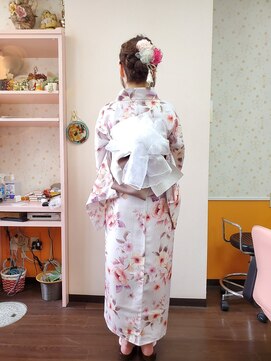 美容室イーナ(e na) お出かけアップ&浴衣