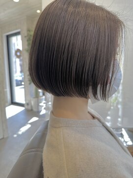 ヨル(Jor) やわらか丸みボブ