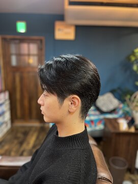 クレイジーバーバー(CRAZY BARBER) 韓国風センターパート