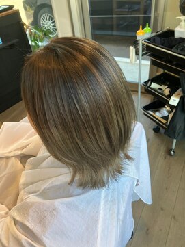 アンバー(amber) くびれボブ