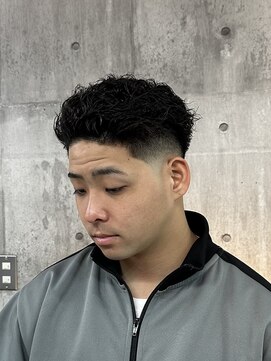 メイン(MENIN) フェードパーマ