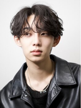 スキル ミナム 表参道(SKILL MiNam)の写真/ハンサムな男性は美の細部までこだわる◎プロの手で身だしなみを整え,清潔感UP!歩けば誰しも振り向く存在に