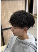 刈り上げツーブロックツイストスパイラルパーマメンズ