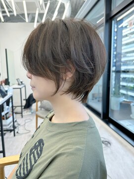 ビューナゴヤ 名駅(VIEW NAGOYA) イメチェン/美髪/ワイドバング/ブルーブラック/ショート