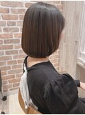 大人かわいい☆丸みを残した前上がりミディアムボブ♪縮毛矯正