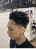 フェードカット　オールバックツイストパーマ