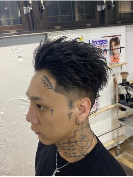 メゾンフォーメン 心斎橋店(Maison for men) フェードカット　オールバックツイストパーマ