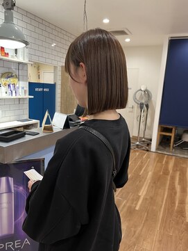切りっぱなしボブ
