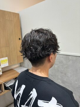 ロッカヘアエジェ(ROCCA hair eje.) フェザーパーマ大人のゆるスパイラル