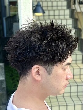 コハク(COHAQ BEAUTY AND RESORT) ピンパーマ×スパイキーショート