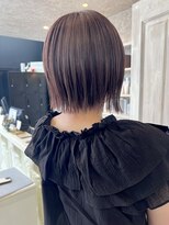 キャアリー(Caary)&nbsp;福山市Caary大人ミニボブパープルピンクブラウンタイト軽めボブ