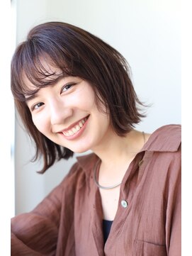 エクリ(equri×SHISEIDO) 大人可愛いふんわりボブ