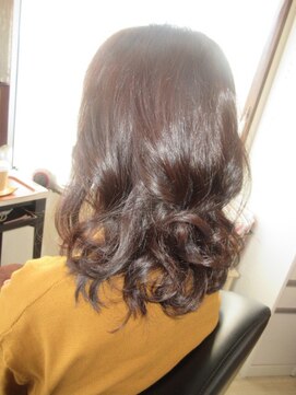 コア フィール ア デイ(COIFFURE A DAY) 【M3D見附今町】ミディアムパーマ