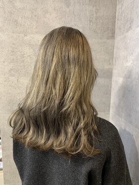 キャラ シャローネ 池袋(Chara Chalone) ラフロング、キャメルブロンド【池袋/池袋駅/髪質改善】