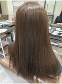 ライトベージュ