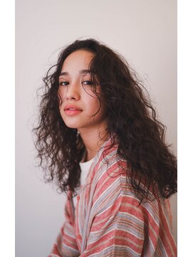 ベンジー 薬院大通店(benji) 【agu】ロングヘア×ウェーブパーマ