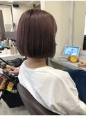 ピンクベージュ