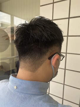 ヌーベルバレ(Nouvelle Vallee) メンズフェードカット/刈り上げ/ソフトモヒカン/ツーブロック