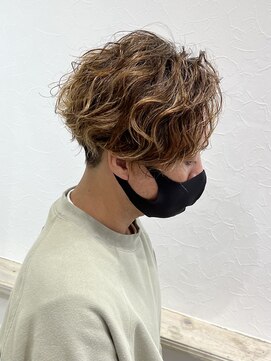 ジェニュイン(genuine) マッシュパート/ゆる巻きウェーブパーマ