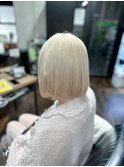 ハイトーン10代20代ホワイトブロンドケアブリーチボブ