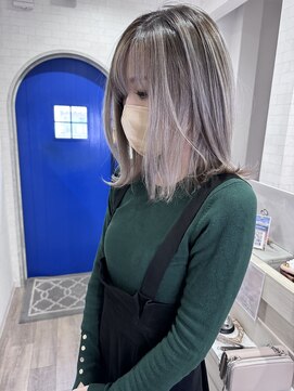 シェミール(CHEMIR) 透明感外ハネブリーチシャドールーツバレイヤージュグレージュ