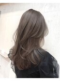 イヤリングカラーマッシュウルフツヤ髪スタイルブルージュ
